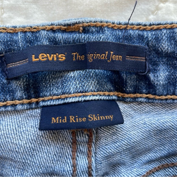 Levi Strauss & Co Mid Rise Skinny Jeans Size 6M - Picture 3 of 4